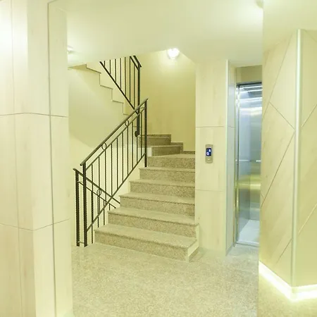 Noris With Garage Apartment Plovdiv