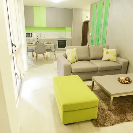 Noris With Garage شقة