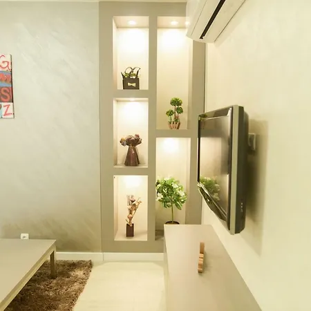 Апартамент Noris With Garage Пловдив