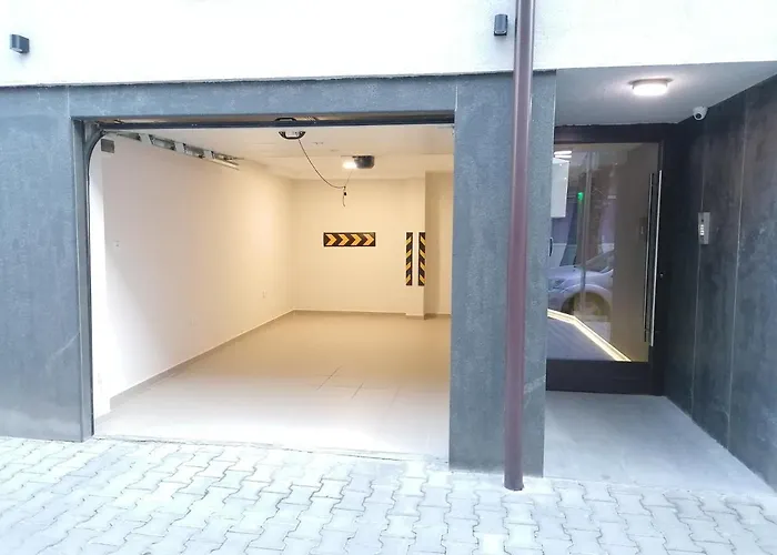 Διαμέρισμα Noris With Garage